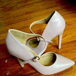 Brand new heel never worn